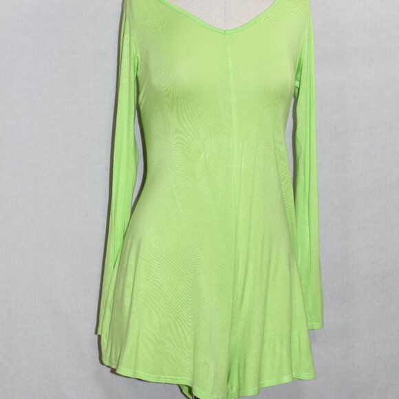 Green Cotton Romper (2) - Picture 7 of 10